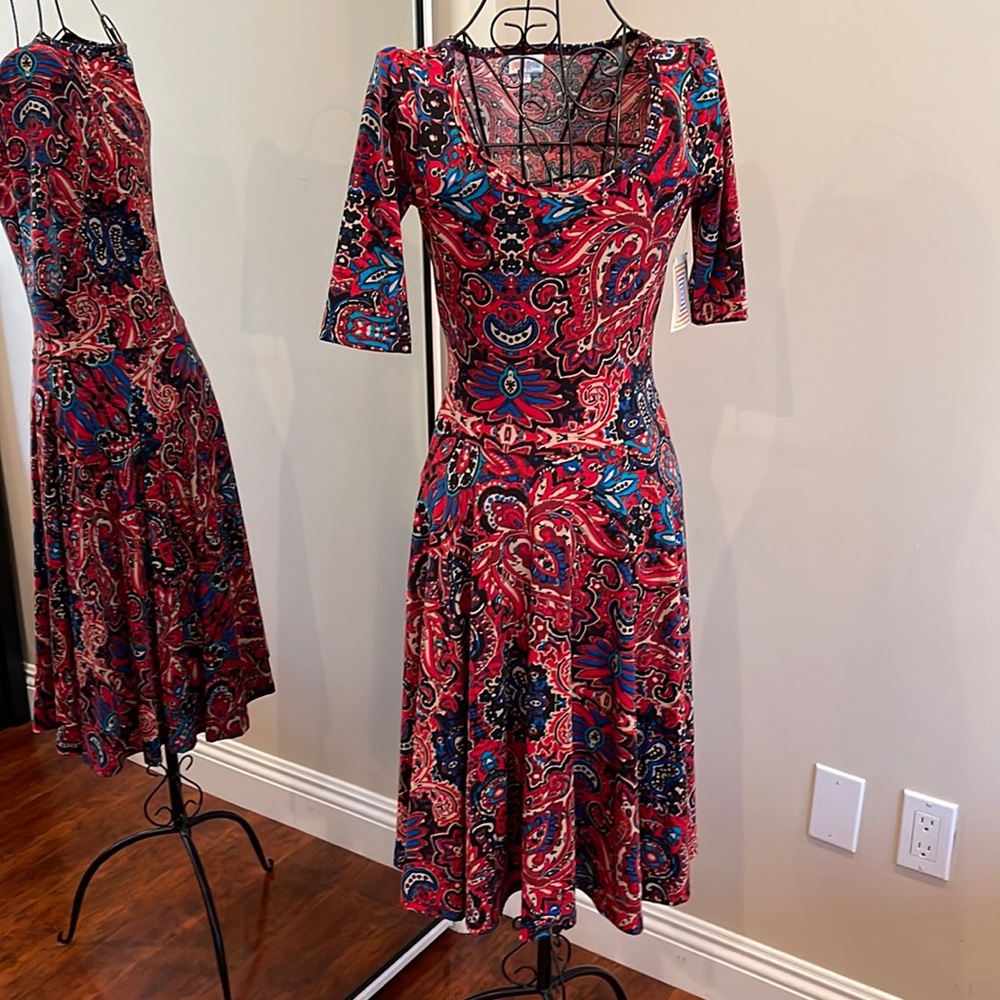 Lularoe Nicole dress size XS. New with tags.